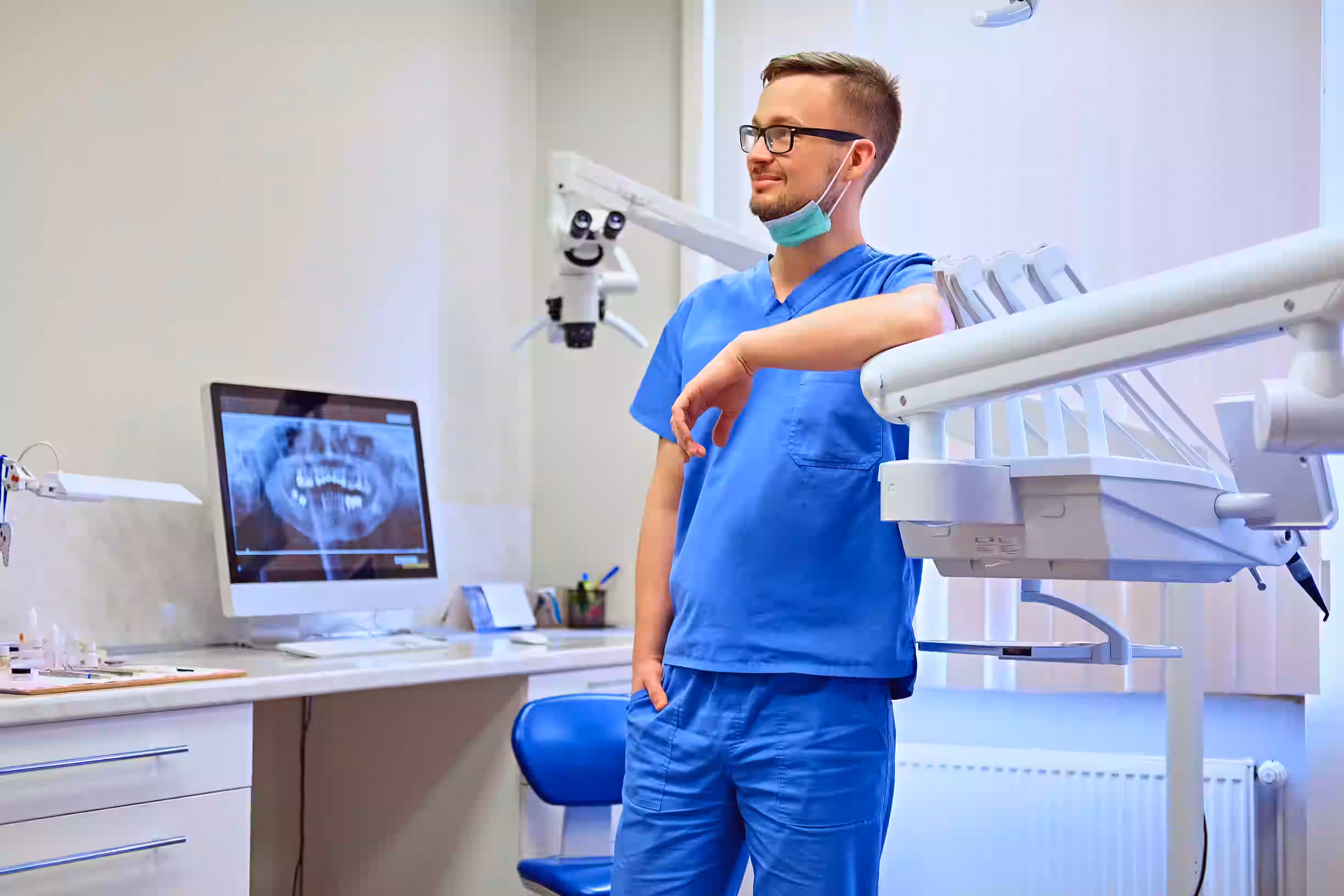 Google Unternehmensprofil löschen am Schreibtisch